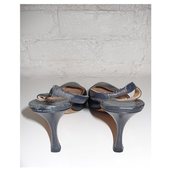 Authentic Manolo Blahnik Carolyne Pumps Size 38.5 - Picture 2 of 7